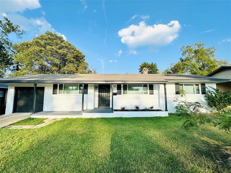 2116 Pinecrest Drive, Tyler TX 75701 - Photo 11