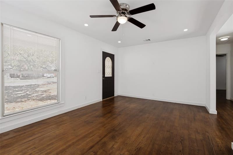 412 E 8th Street, Irving TX 75060 - Photo 6