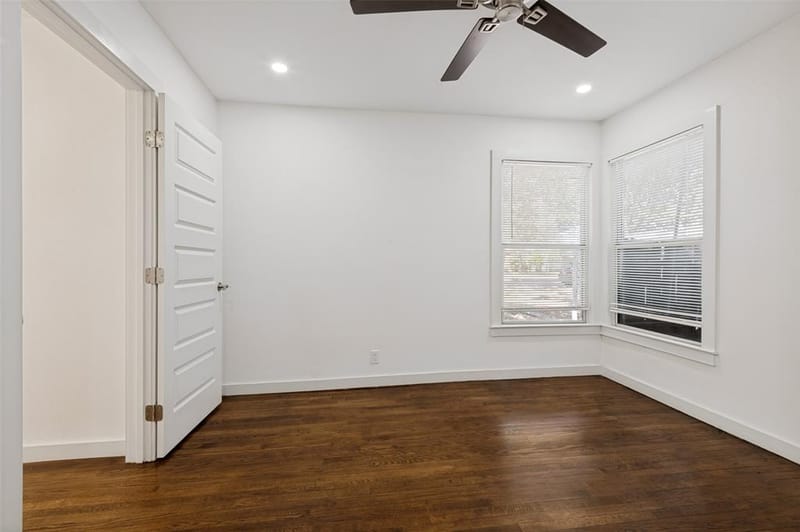 412 E 8th Street, Irving TX 75060 - Photo 17