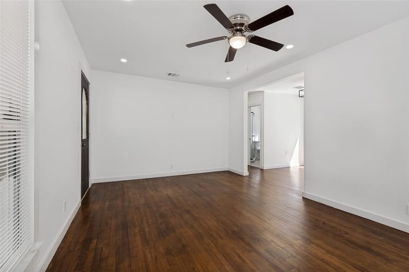 412 E 8th Street, Irving TX 75060 - Photo 7