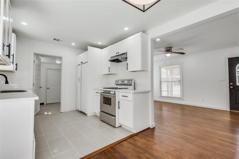412 E 8th Street, Irving TX 75060 - Photo 11