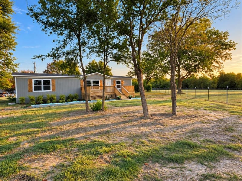 256 County Road 3101, Greenville TX 75402