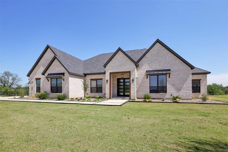 132 Peachleaf Drive, Krugerville TX 76227