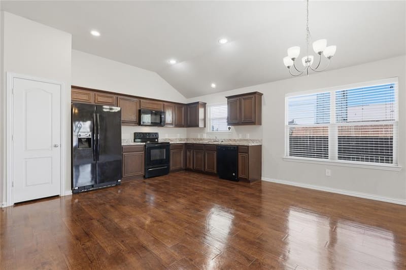 1509 Sierra Estate Trail, Fort Worth TX 76119 - Photo 10