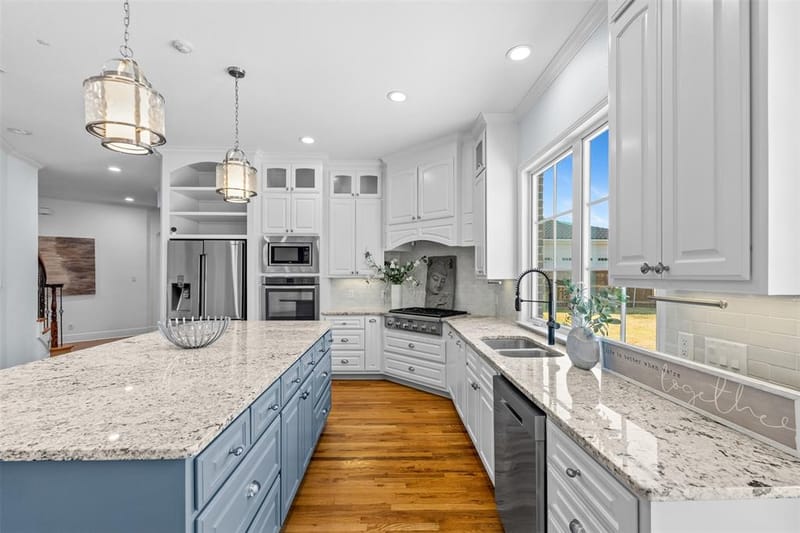 1217 Viridian Park Lane, Arlington TX 76005 - Photo 11