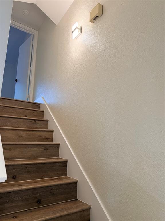 2525 Shady Ridge Drive, Bedford TX 76021 - Photo 11