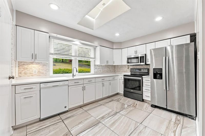 6049 W Red Bird Lane, Dallas TX 75236 - Photo 8
