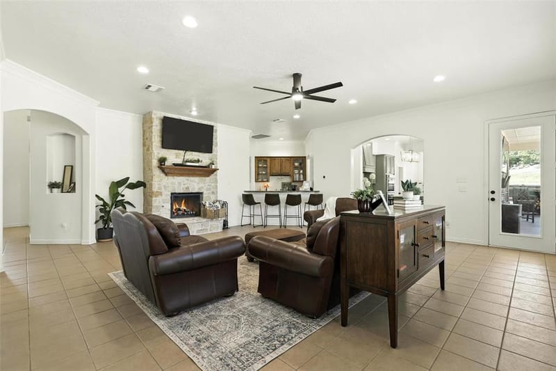381 Creek Bend Drive, Aledo TX 76008 - Photo 8