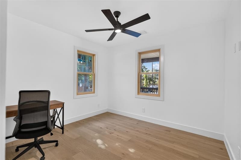 1007 Winston Street, Dallas TX 75208 - Photo 23