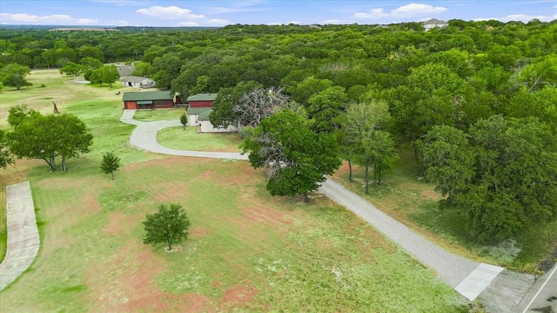 4025 Lake Oaks Circle, Fort Worth TX 76108 - Photo 3