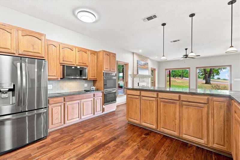 4025 Lake Oaks Circle, Fort Worth TX 76108 - Photo 9
