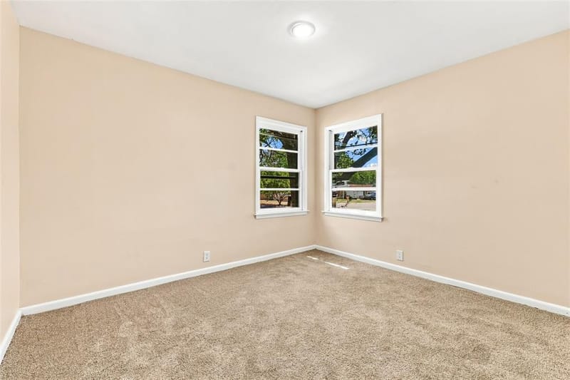 702 Jonathan Lane, Arlington TX 76010 - Photo 23