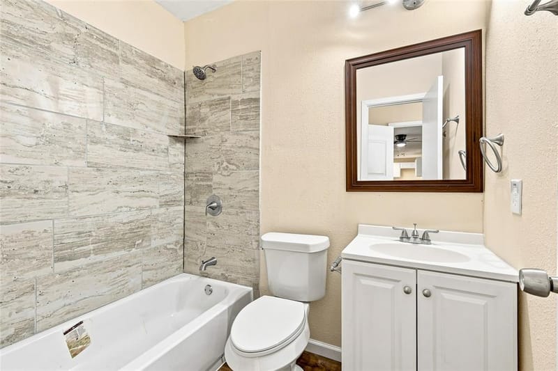 702 Jonathan Lane, Arlington TX 76010 - Photo 17