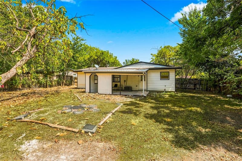 702 Jonathan Lane, Arlington TX 76010 - Photo 31