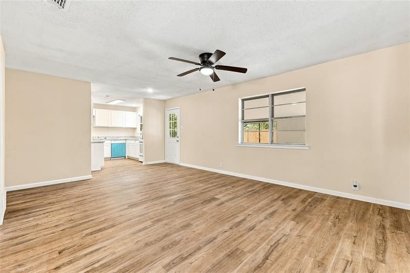 702 Jonathan Lane, Arlington TX 76010 - Photo 8