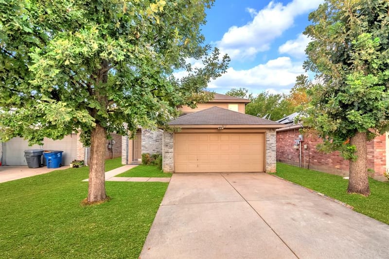 3517 Apple Valley Way, Dallas TX 75227