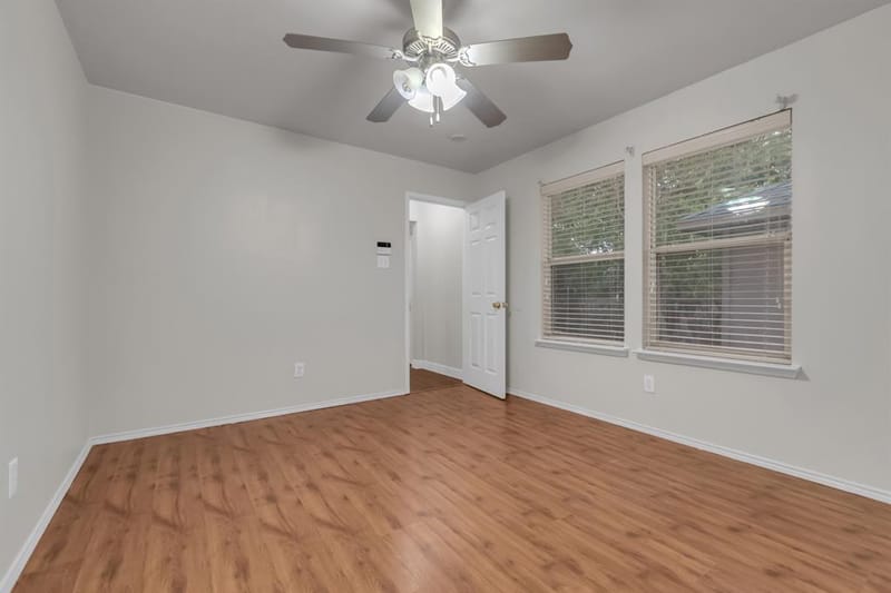 3517 Apple Valley Way, Dallas TX 75227 - Photo 10