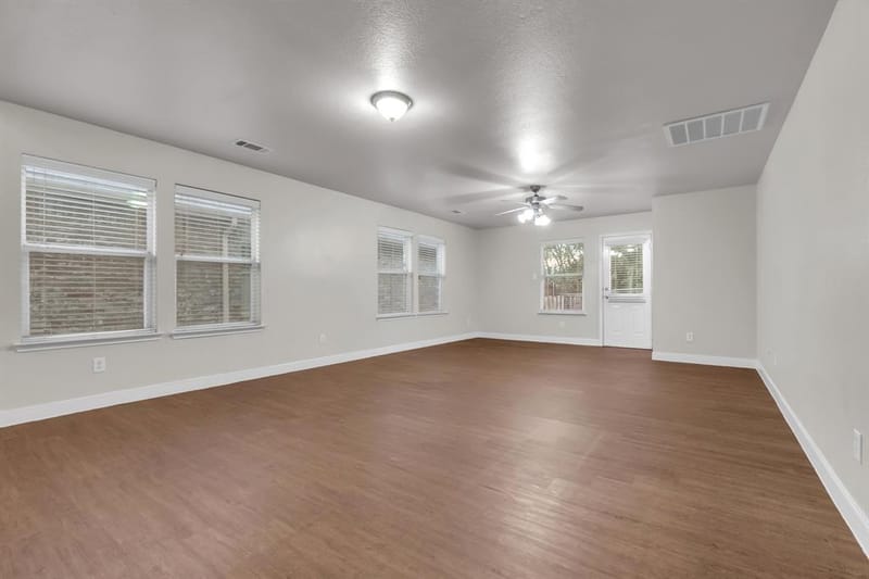 3517 Apple Valley Way, Dallas TX 75227 - Photo 4
