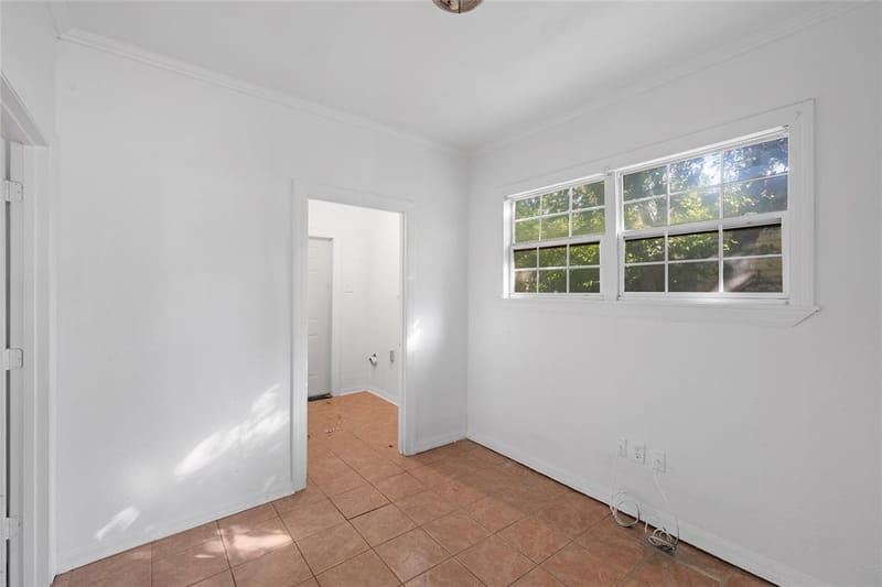 2021 Gurley Avenue, Waco TX 76706 - Photo 6