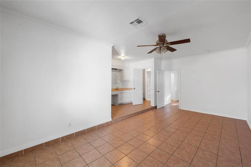 2021 Gurley Avenue, Waco TX 76706 - Photo 9