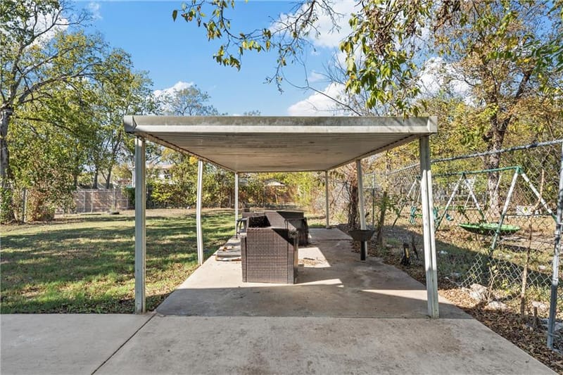 2021 Gurley Avenue, Waco TX 76706 - Photo 15