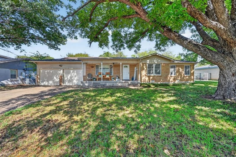 15 Page Street, Hurst TX 76053 - Photo 28