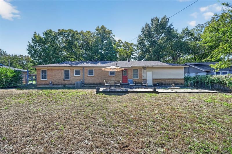 15 Page Street, Hurst TX 76053 - Photo 24