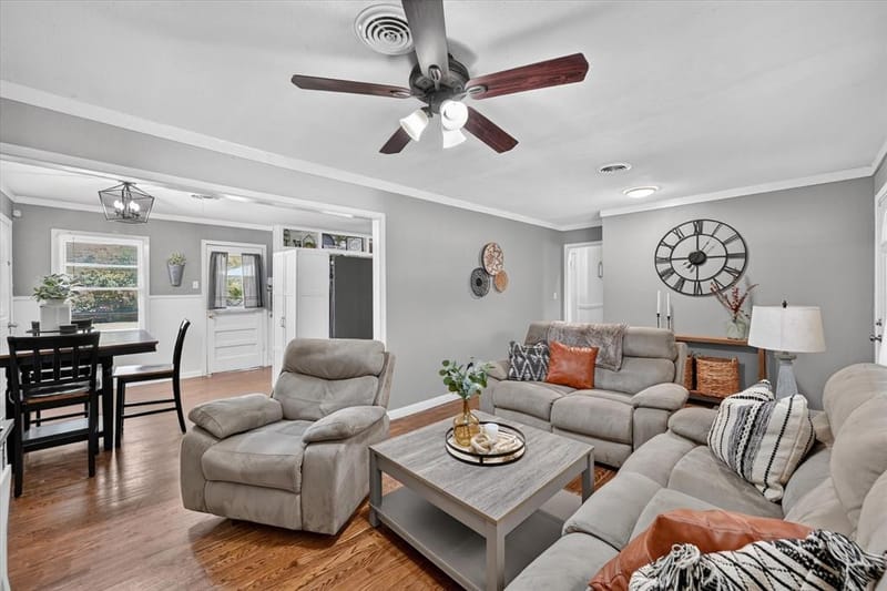 15 Page Street, Hurst TX 76053 - Photo 4