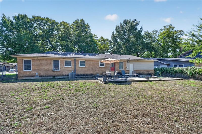15 Page Street, Hurst TX 76053 - Photo 25