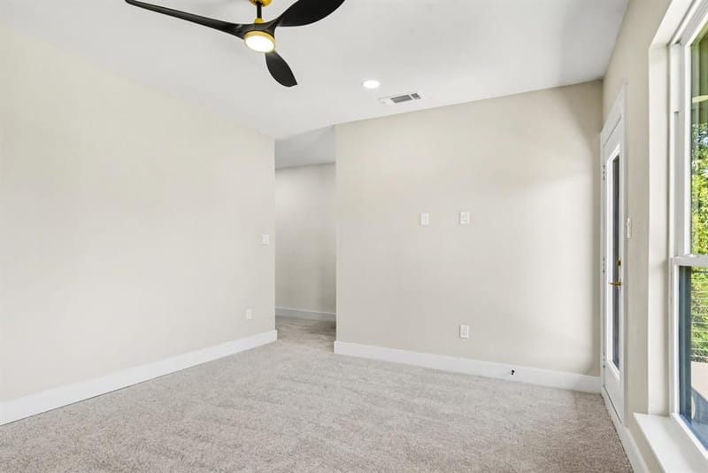 2323 Wilhurt Avenue, Dallas TX 75216 - Photo 21