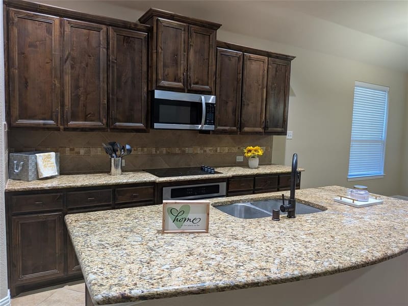 408 Valley Ridge Drive, Red Oak TX 75154 - Photo 13