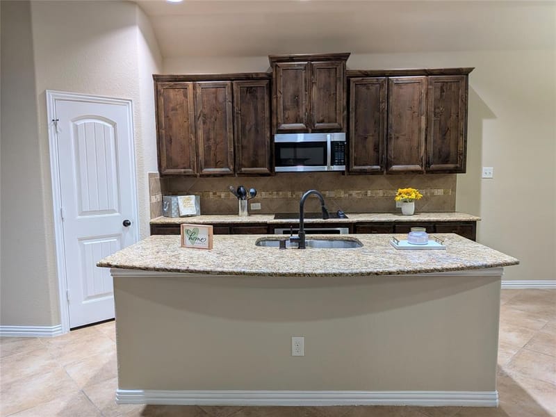 408 Valley Ridge Drive, Red Oak TX 75154 - Photo 12