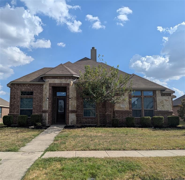 408 Valley Ridge Drive, Red Oak TX 75154