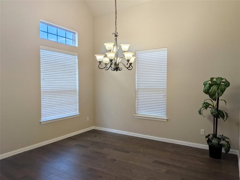 408 Valley Ridge Drive, Red Oak TX 75154 - Photo 10