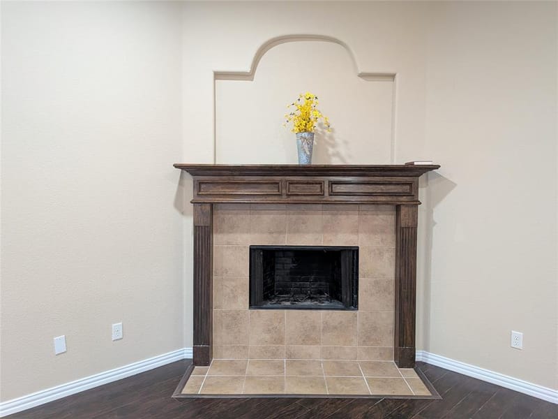 408 Valley Ridge Drive, Red Oak TX 75154 - Photo 11