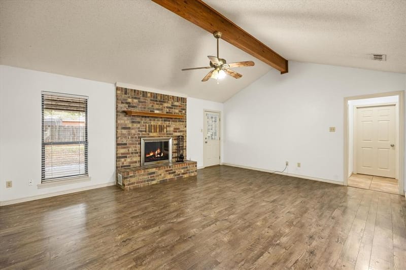 1812 N Cypress Avenue, Stephenville TX 76401 - Photo 2