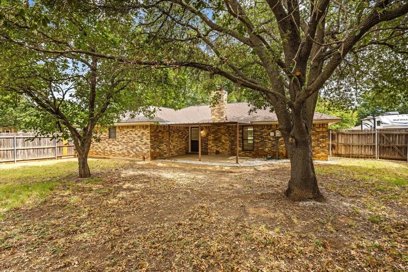 1812 N Cypress Avenue, Stephenville TX 76401 - Photo 15