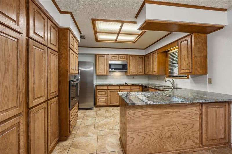 1812 N Cypress Avenue, Stephenville TX 76401 - Photo 4