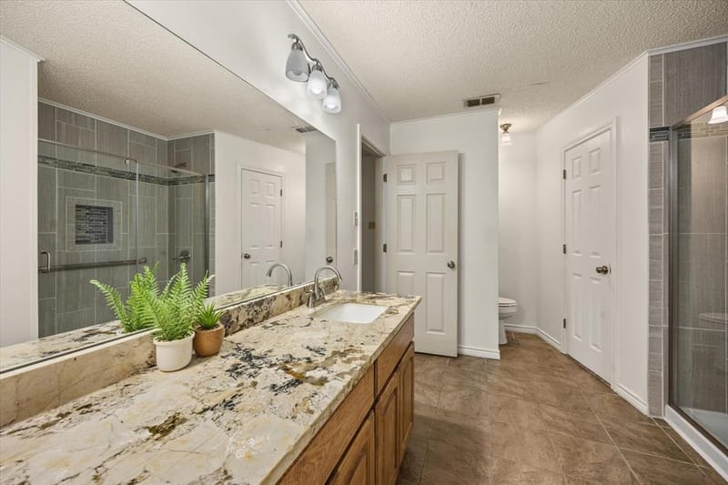 1812 N Cypress Avenue, Stephenville TX 76401 - Photo 8