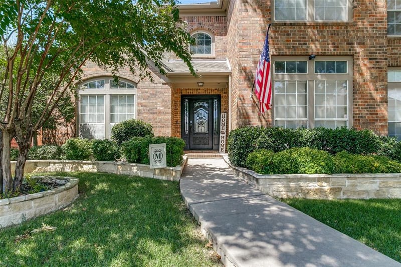 1628 Highland Oaks Drive, Keller TX 76248 - Photo 2