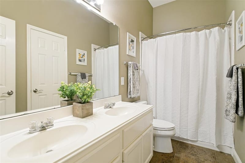 1628 Highland Oaks Drive, Keller TX 76248 - Photo 17