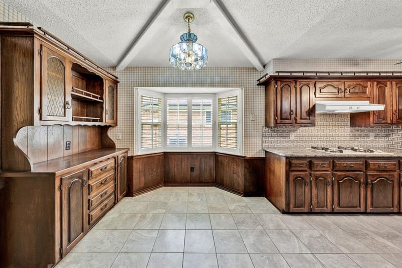 1606 Clear Point Drive, Garland TX 75041 - Photo 14