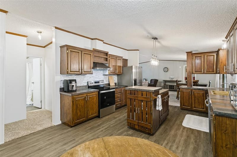 6013 Idaho Trail, Granbury TX 76048 - Photo 11