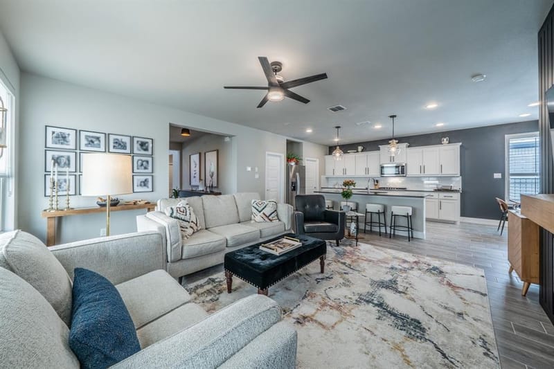 201 Foreman Drive, Midlothian TX 76065 - Photo 2