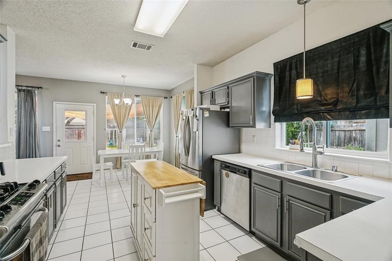 1400 Wentworth Drive, Lewisville TX 75067 - Photo 6