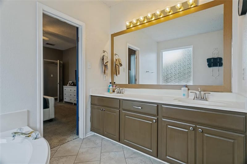 1400 Wentworth Drive, Lewisville TX 75067 - Photo 9