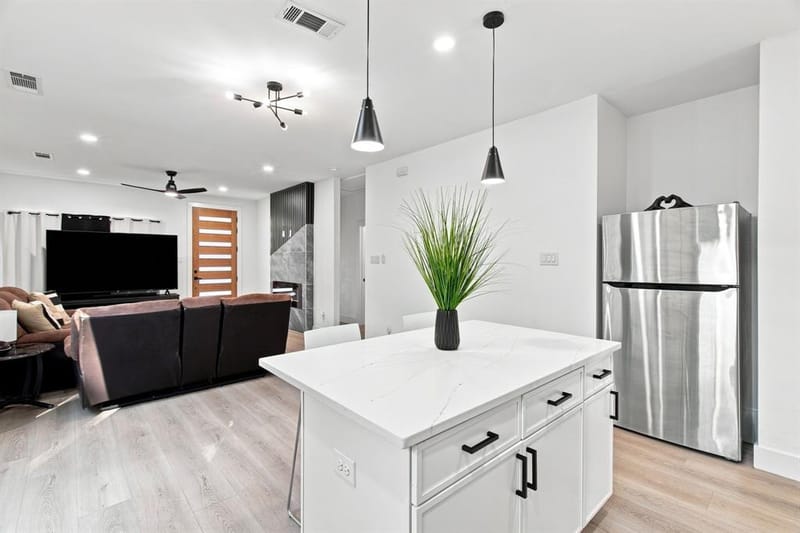 1535 Caldwell Street, Dallas TX 75223 - Photo 18