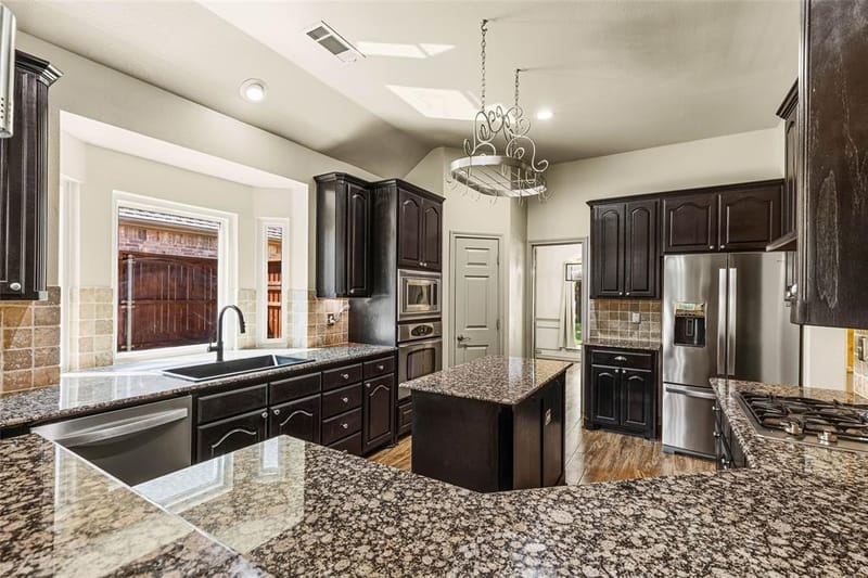 2212 Creek Crossing Drive, Corinth TX 76210 - Photo 8