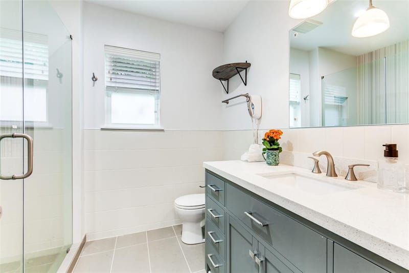 6221 Berryhill Street, Dallas TX 75231 - Photo 26
