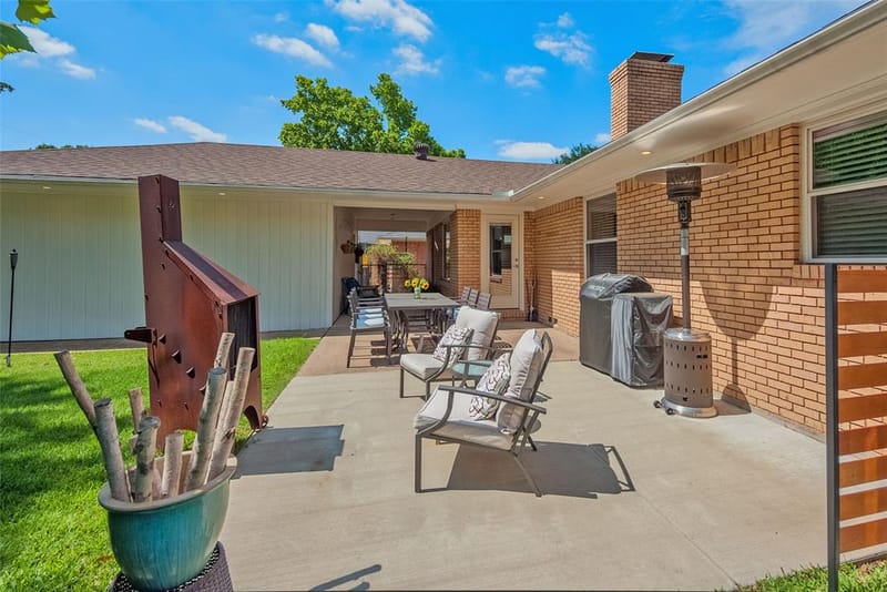 6221 Berryhill Street, Dallas TX 75231 - Photo 29